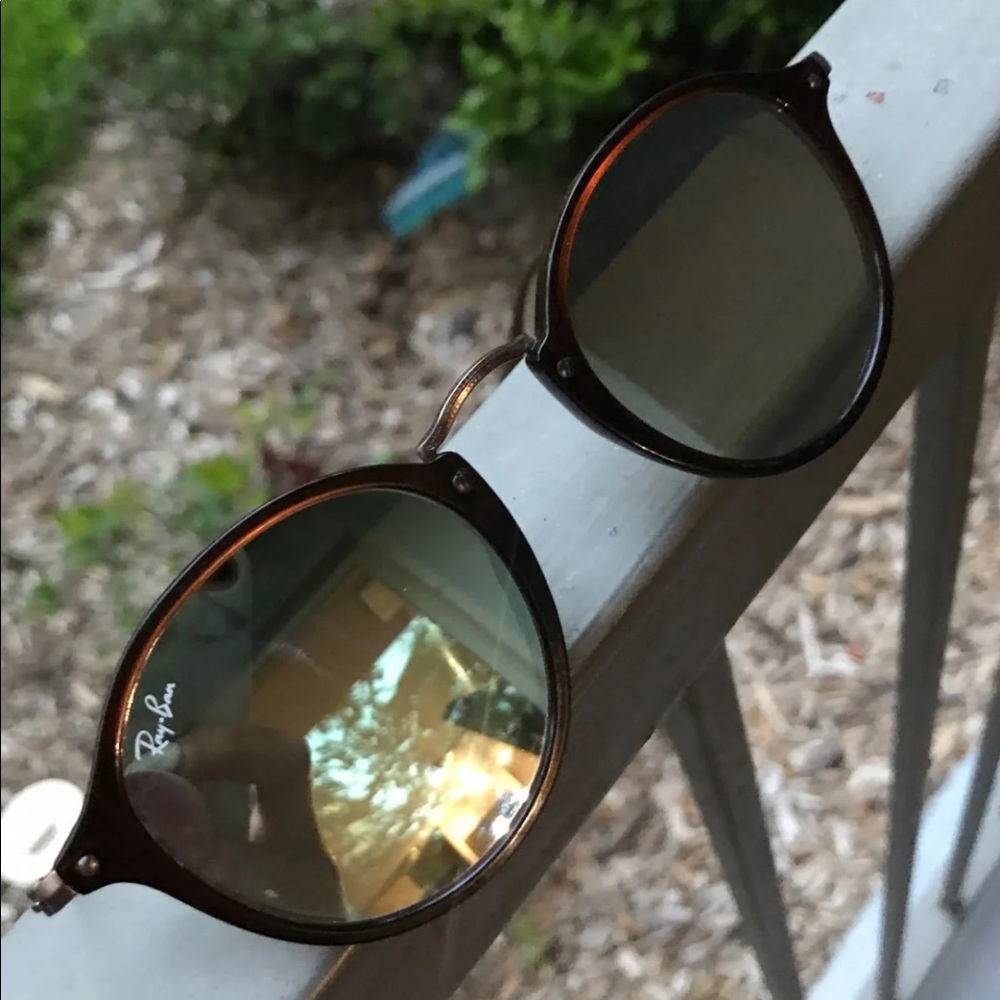 round fleck ray bans